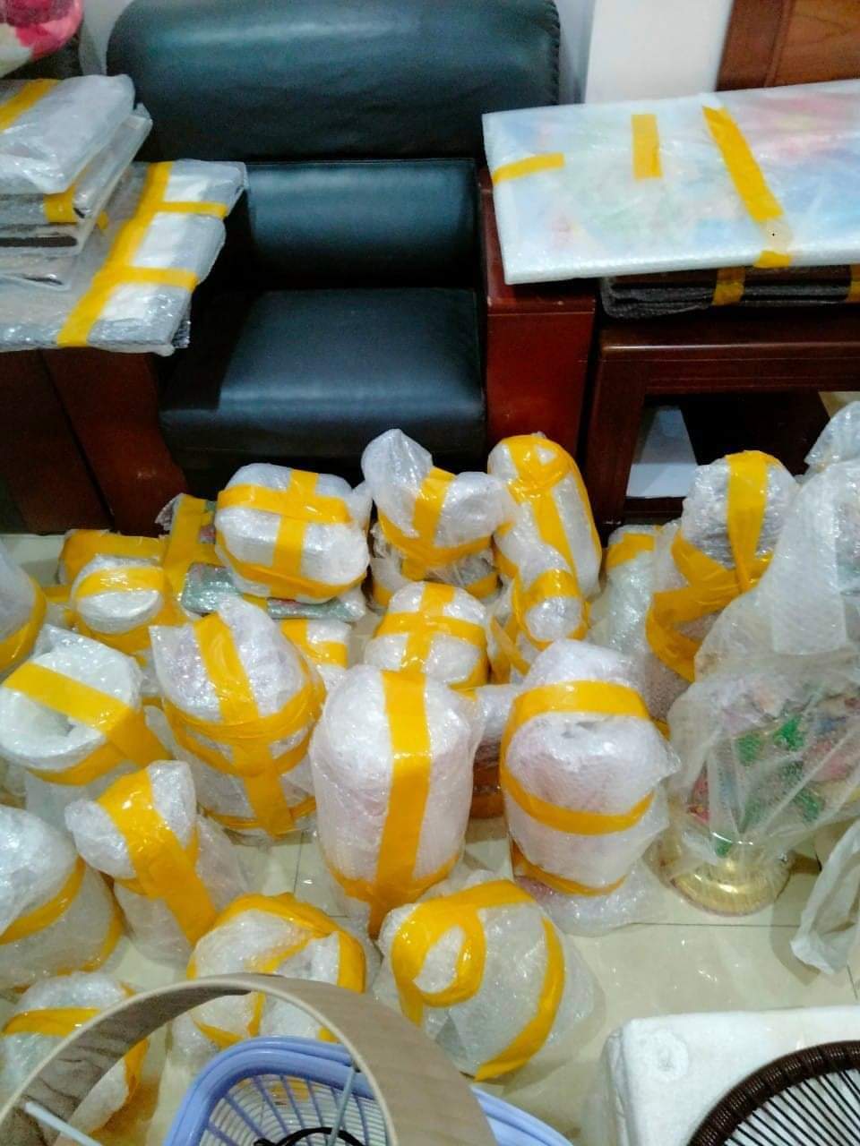 đóng gói đồ dễ vỡ chuyển nhà Thành Hưng