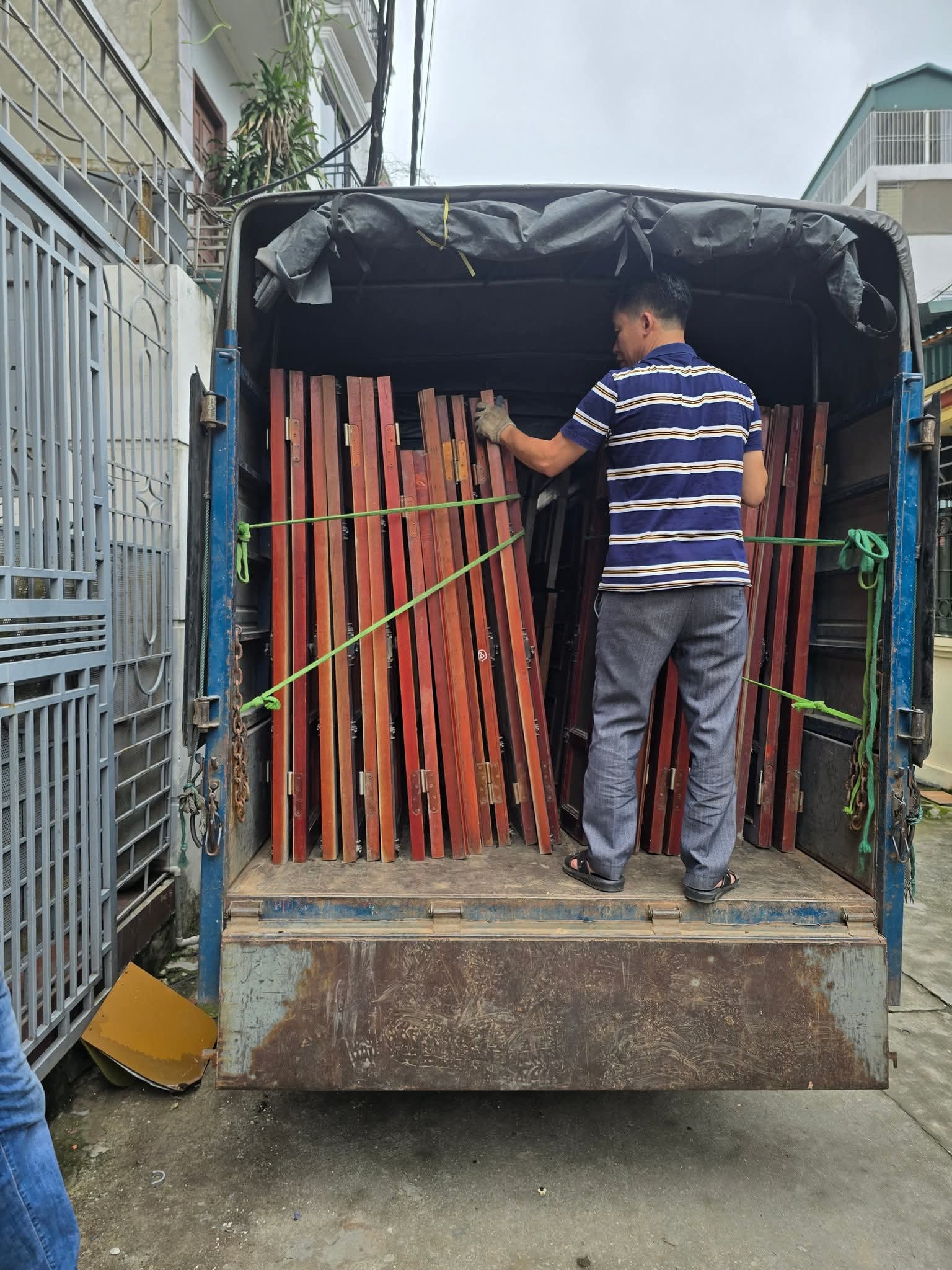 Thu mua đồ cũ nội thất tại Hà Nội