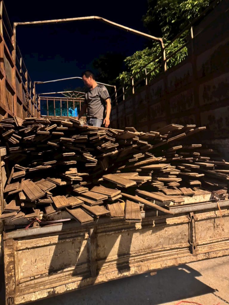 Thanh lý sàn gỗ cũ tại Hà Nội giá cao