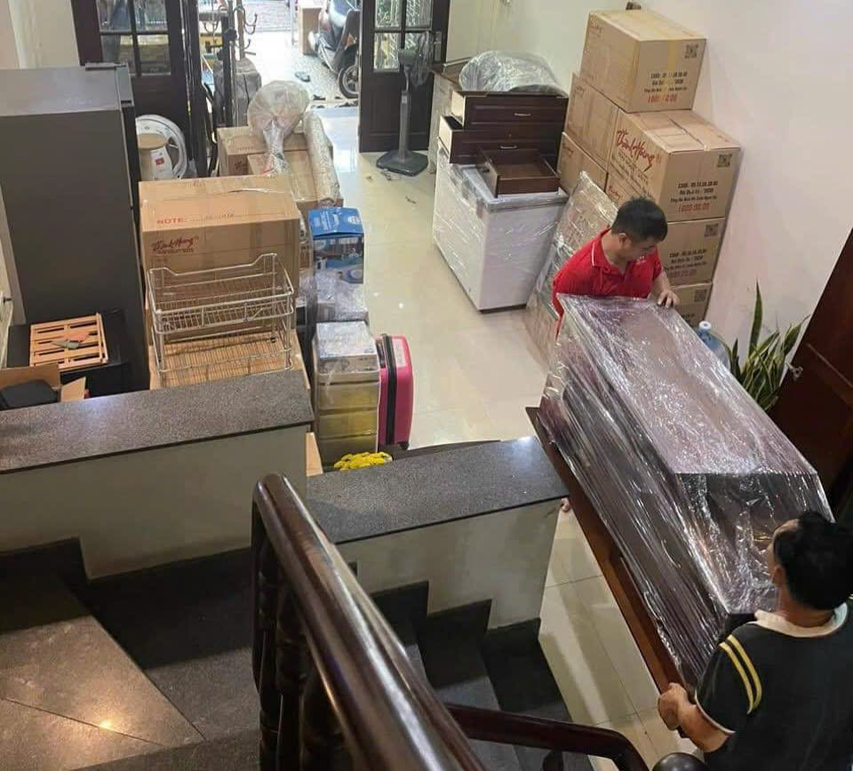 Nhân viên bốc xếp chuyên nghiệp