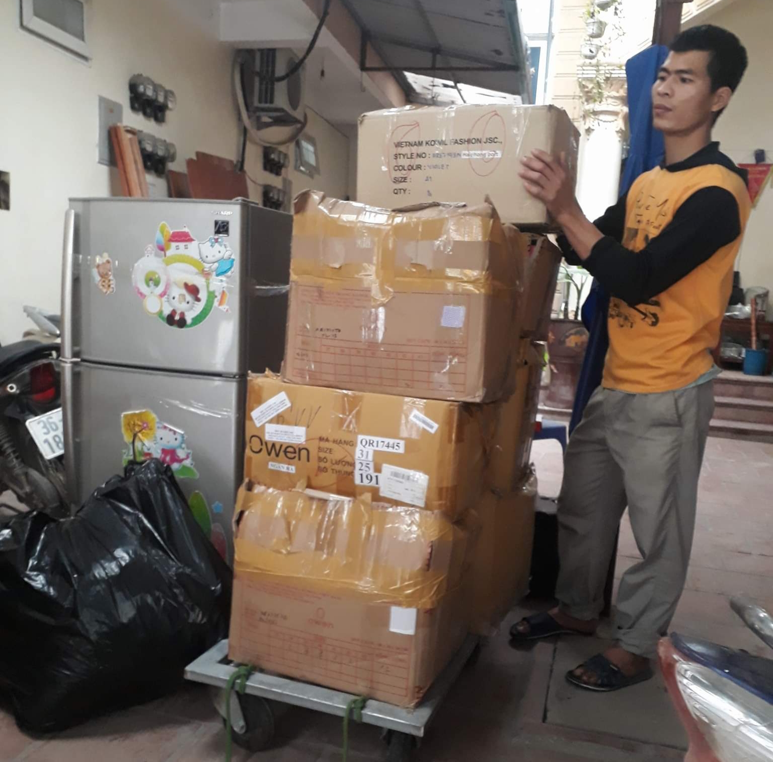 van chuyen do hem tan binh